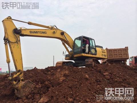 住友 SH300LC-2 挖掘機(jī) 3000小時(shí)86萬