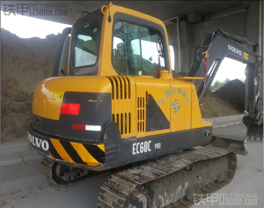 沃尔沃 EC55B 挖掘机 2000小时 31万