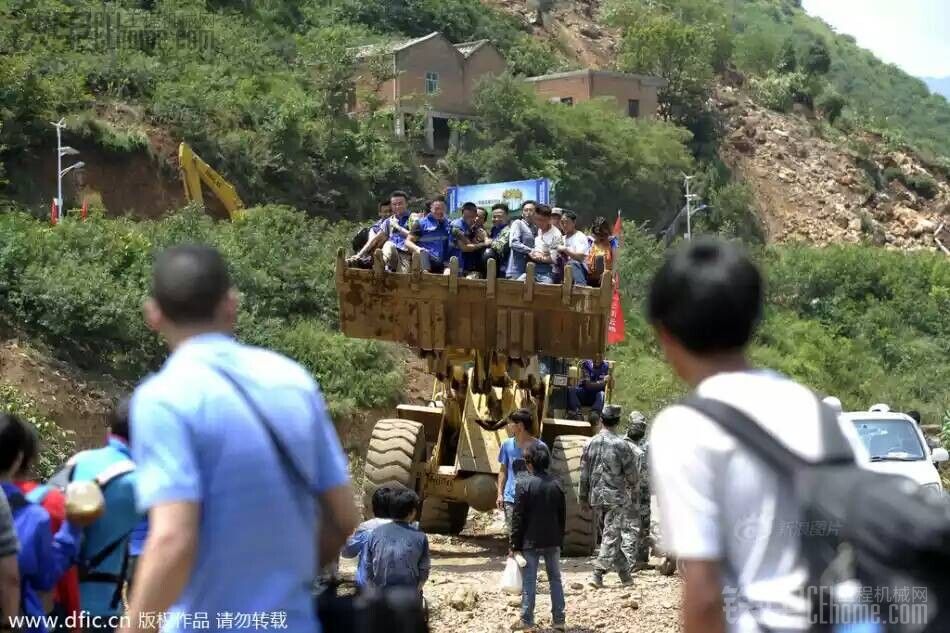 祈愿亡者安息，祝福地震災區(qū)早日重建家園，傷者早愈，平安吉祥。