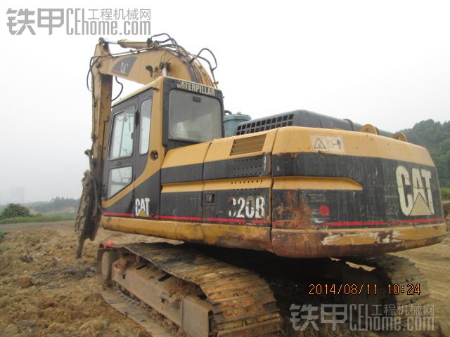 卡特 CAT320B 挖掘機(jī) 10000小時 24萬