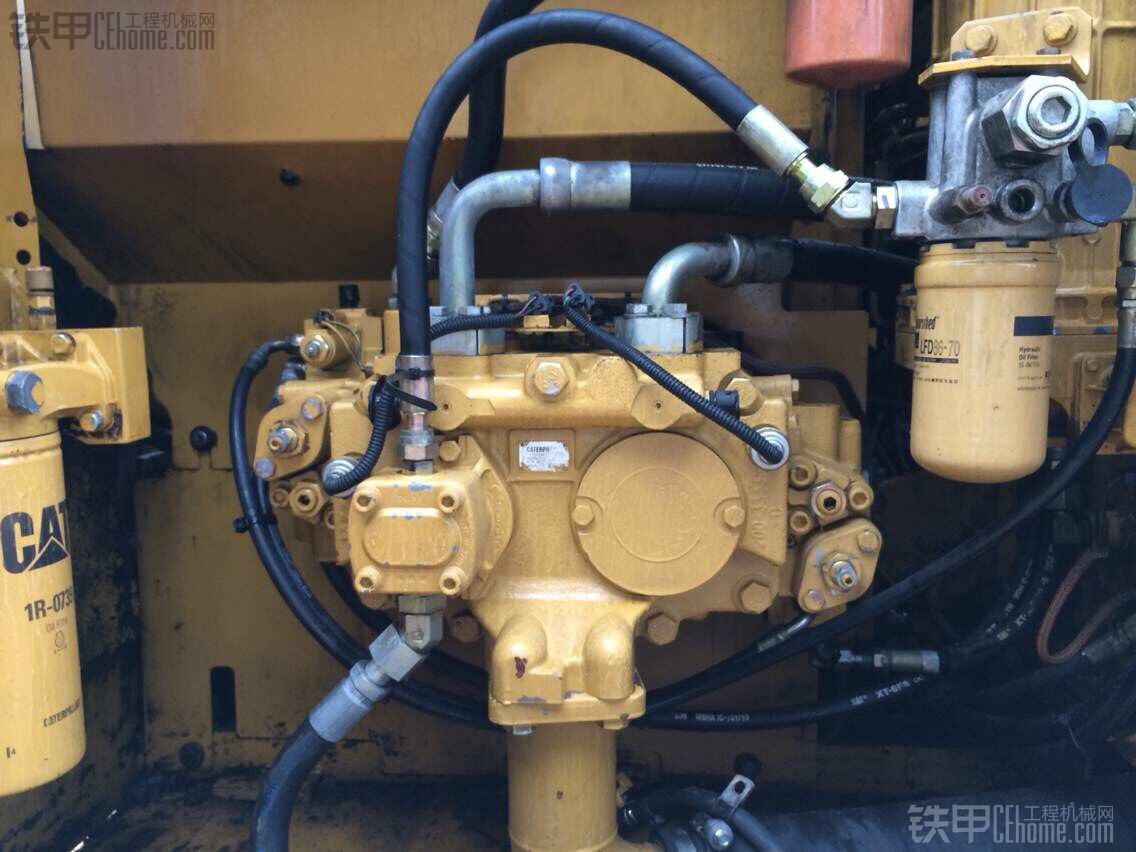 代友出售320D電噴機