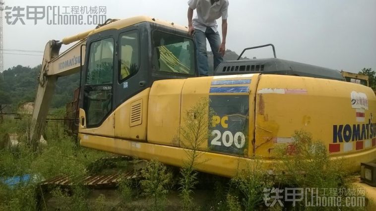 小松 PC200-7 挖掘机 9600小时 35万