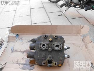 chancheren带你认识50装载机分配阀