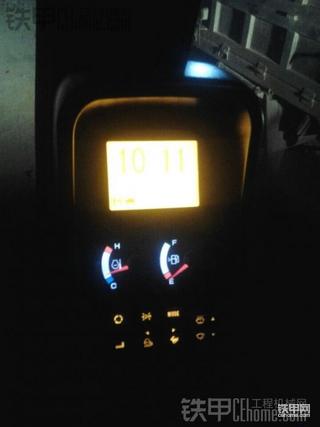 姗姗来迟的 神钢 SK130-8 挖掘机