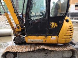 JCB8052