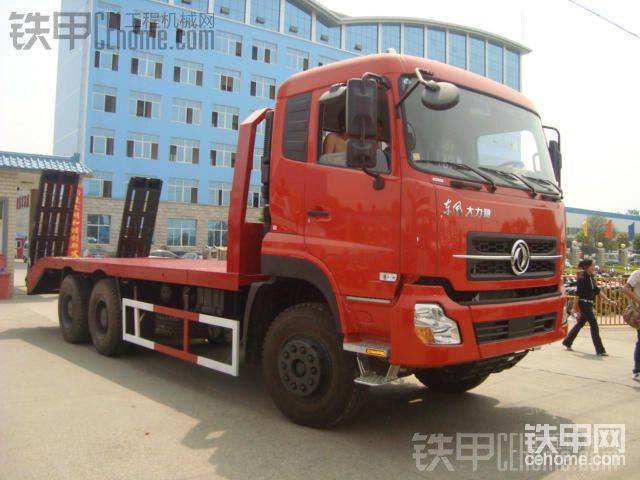 挖機(jī)平板拖車購車熱線：13774123355