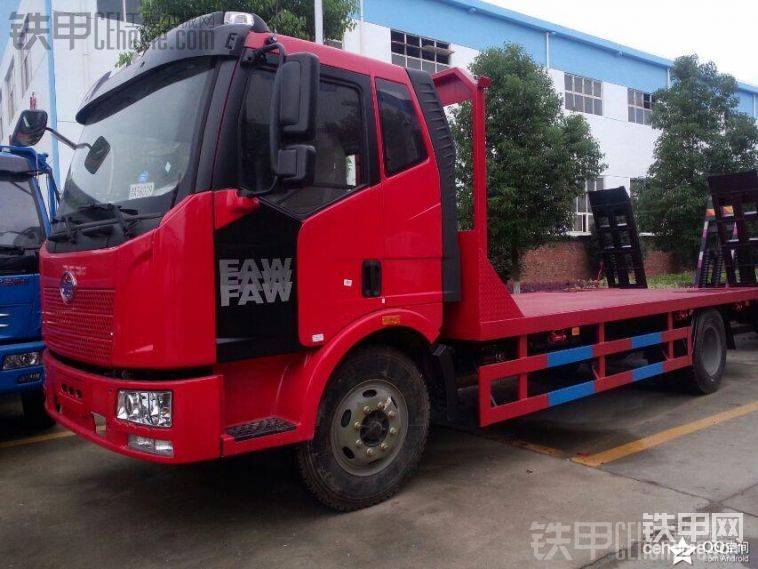 挖機(jī)平板拖車購車熱線：13774123355