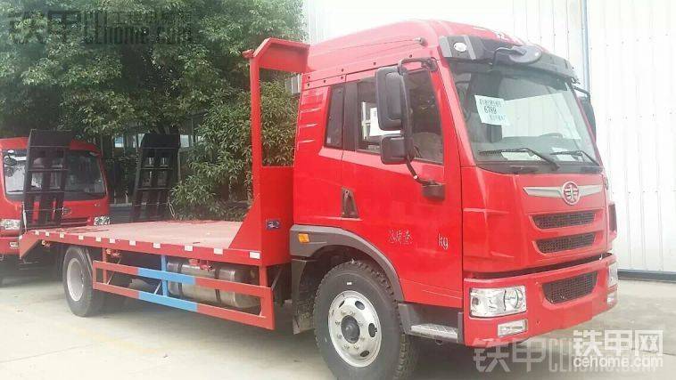 挖機(jī)平板拖車購車熱線：13774123355