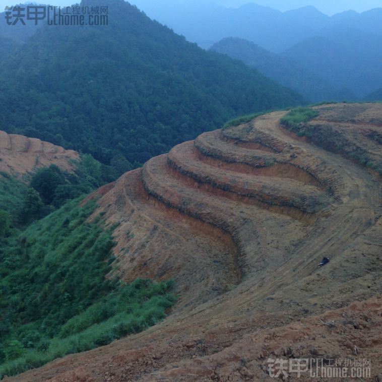 卡特 CAT312B 挖掘机 去乡下开茶山篇a