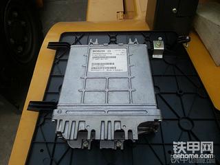 分享一下徐工800K变速箱的维修历程吧，ZF的4WG-310刷程序