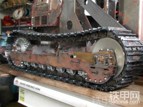 卡特983 1:8履帶裝載機