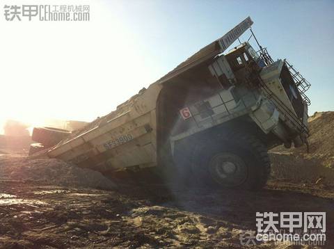 電動輪跑著跑著就掉了......