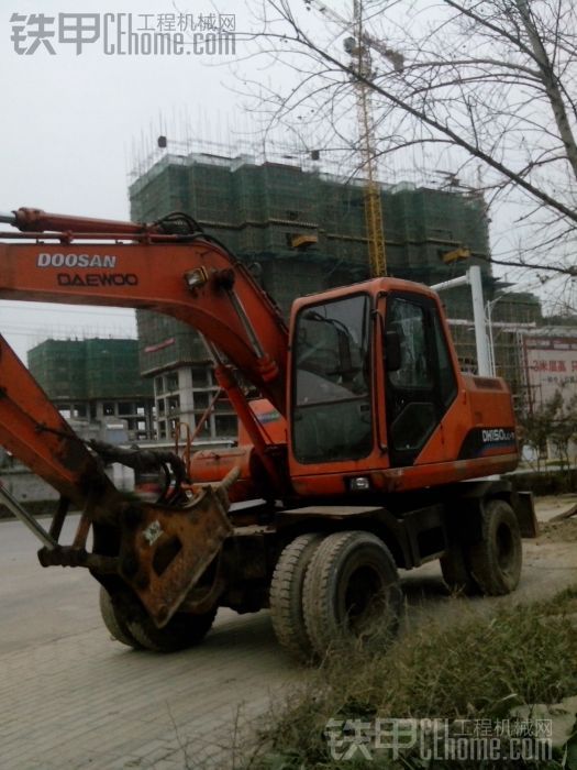 江苏徐州出售斗山150轮式挖机23万