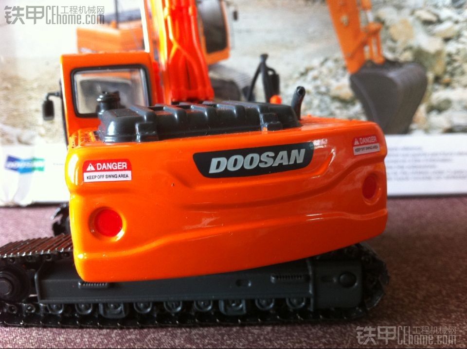 日立-3模型美圖奉獻第二季--DOOSAN DX225LCA