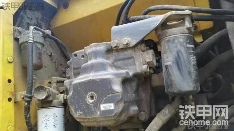 老板转行了  托我出售2台10年小松200-8    手续齐全