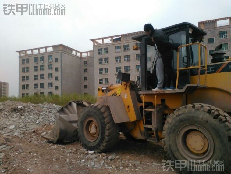 柳工CLG856鏟車轉(zhuǎn)讓或換小挖