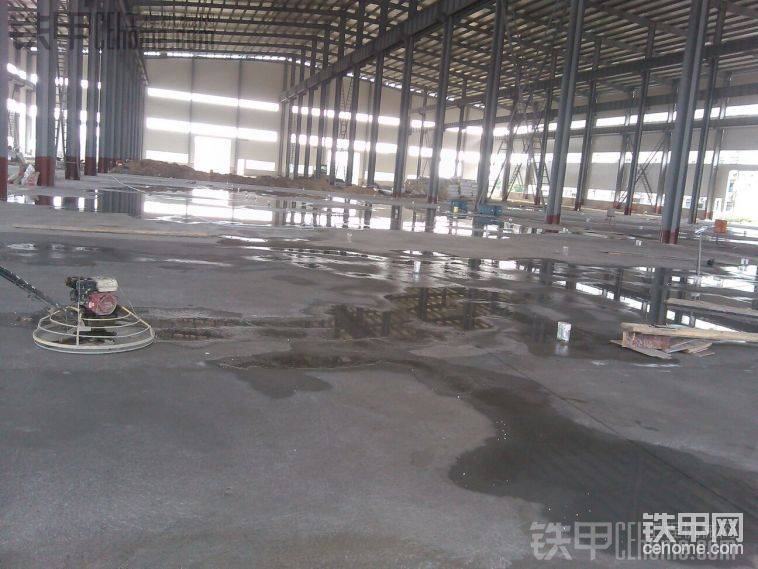 廠房場地夠大啊
