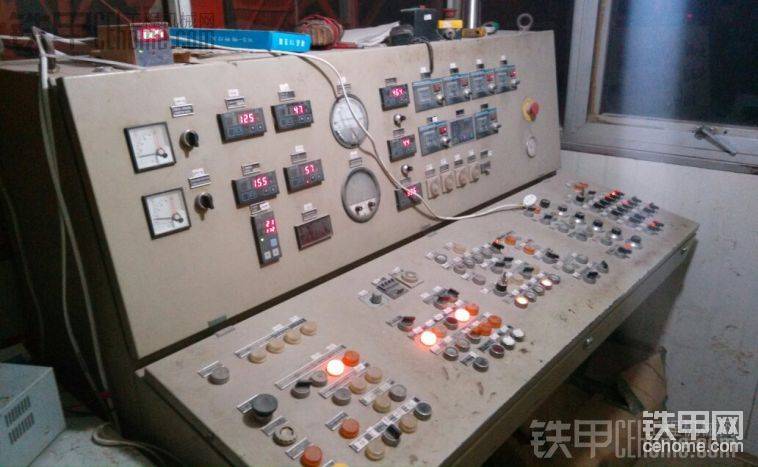 控制板因?yàn)樵趪鴥?nèi)全自動哪塊不能用所以就沒拍照

