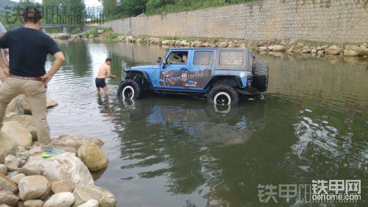 今年夏天那人為了展示他的車好&nbsp;&nbsp; 就下去沒在上來了&nbsp;&nbsp; 最后來車&