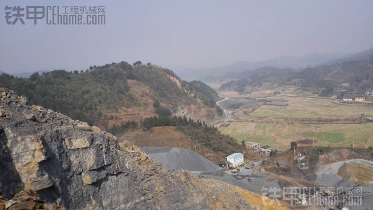 工地風(fēng)景。