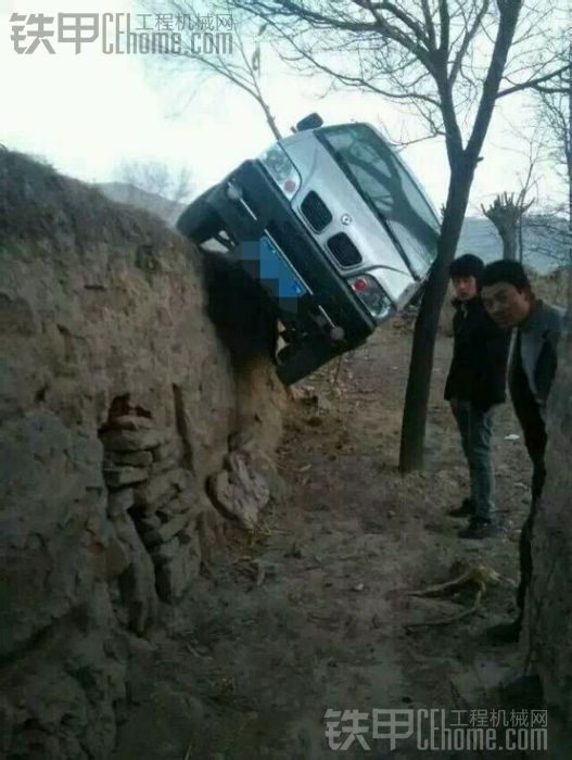 這開車技術(shù)絕對牛逼，不看后悔