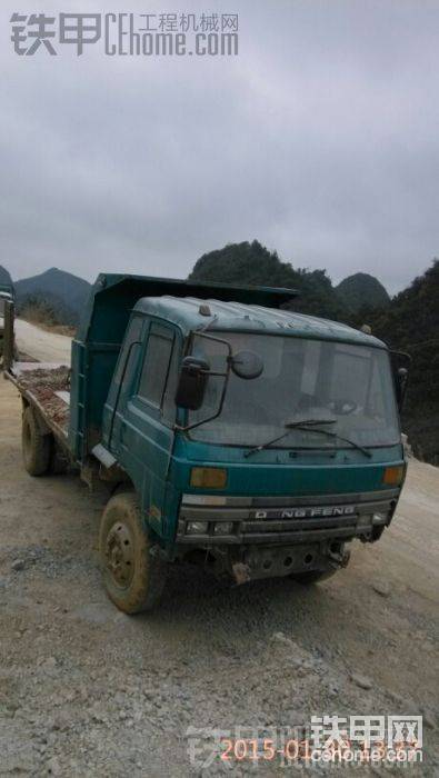 看着外面烂其实才3年车
