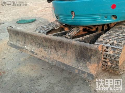 久保田 KX155 二手挖掘機(jī)價(jià)格 26萬 2400小時(shí)