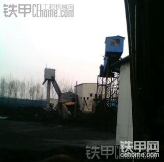 大家快来看我挖的是什么……