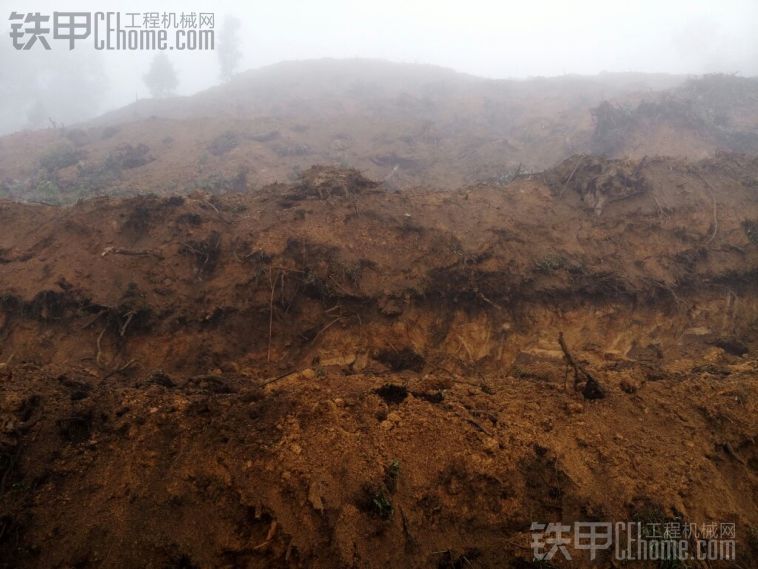 各位大神，這種地要怎樣挖才快？