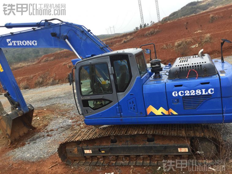 山重建机 GC228 二手挖掘机价格 50万 280小时