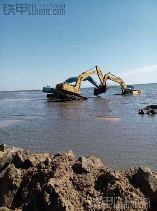 住友350掉海里了 加藤1430 和神鋼350來(lái)救