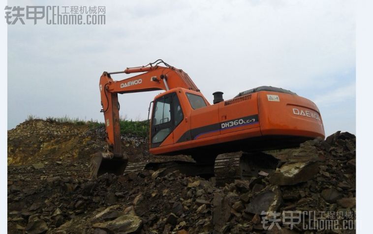 斗山 DH300-5 二手挖掘机价格 26万 10000小时