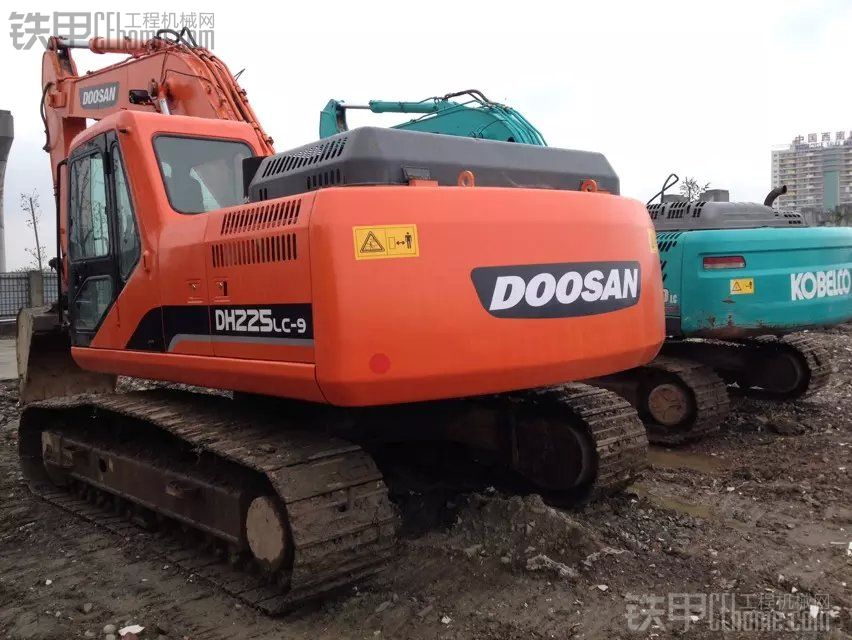 斗山 DH225LC-9 二手挖掘机价格 42万 4500小时