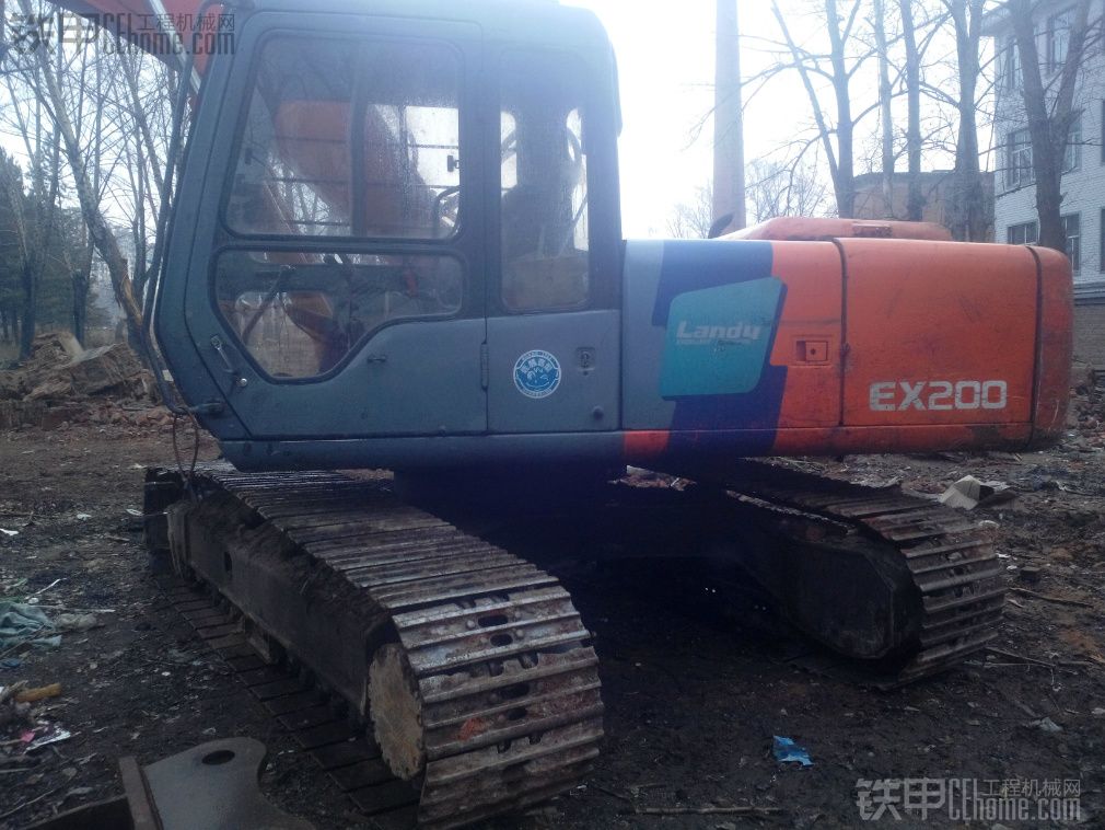 日立 EX200-2 二手挖掘机价格 8万 11111小时