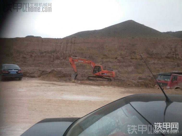 昨天晚上縣長親自出馬了，還有法院，交警，公安，路政，聽說城&#3