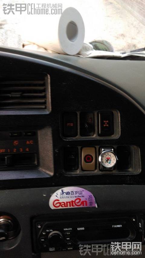 三一37米混凝土泵車,貼有鐵甲車貼的泵車！上圖了