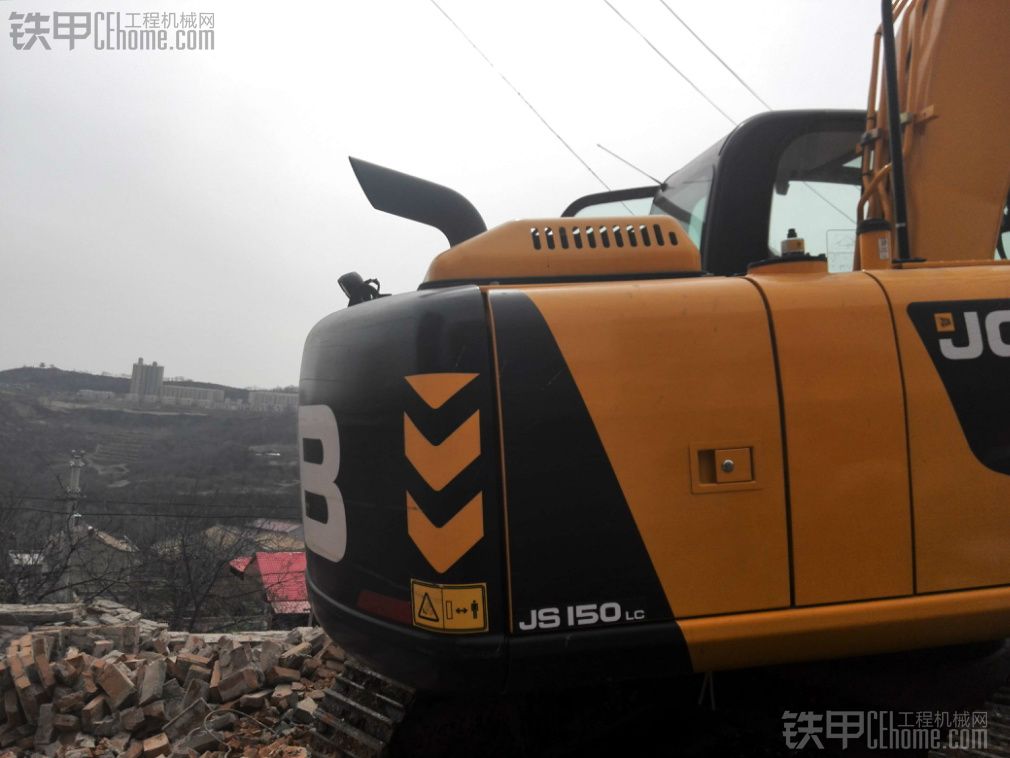 JCB JS130LC使用报告（附细节照片）