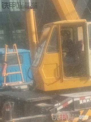 看看美女开吊车