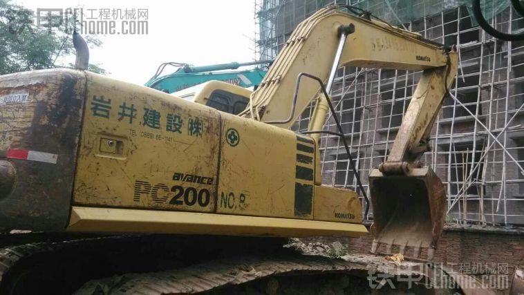 小松 PC200-6E 二手挖掘机价格 21万 15400小时