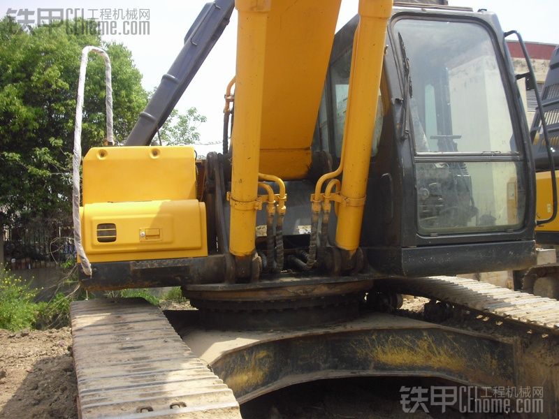 現(xiàn)代 R305LC-7 二手挖掘機(jī)價(jià)格 48萬(wàn) 3800小時(shí)