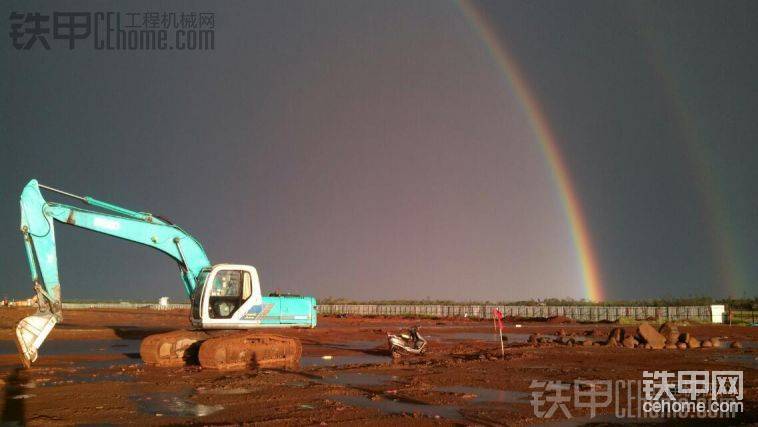 風(fēng)雨過后總會見彩虹…<img class="smiley" src="/img/smiley/default/hug.gif"><img class="smiley" src="/img/smiley/default/hug.gif"><img class="smiley" src="/img/smiley/default/hug.gif"><img class="smiley" src="/img/smiley/default/hug.gif"><img class="smiley" src="/img/smiley/default/hug.gif"><img class="smiley" src="/img/smiley/default/hug.gif"><img class="smiley" src="/img/smiley/default/hug.gif"><img class="smiley" src="/img/smiley/default/hug.gif"><img class="smiley" src="/img/smiley/default/hug.gif"><img class="smiley" src="/img/smiley/default/hug.gif"><img class="smiley" src="/img/smiley/default/hug.gif"><img class="smiley" src="/img/smiley/default/hug.gif"><img class="smiley" src="/img/smiley/default/hug.gif"><img class="smiley" src="/img/smiley/default/hug.gif"><img class="smiley" src="/img/smiley/default/hug.gif">
