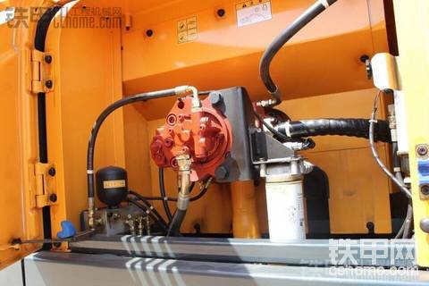 現(xiàn)代 R265LC-9 二手挖掘機價格 60萬 600小時