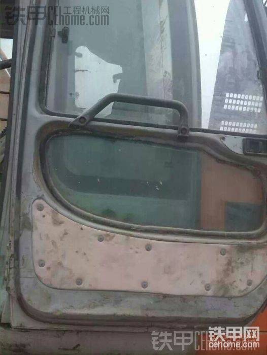 出售正在干活的日立200-5。車(chē)沒(méi)問(wèn)題！看車(chē)談價(jià)！QQ57942043多臺(tái)卡特出售！&#27