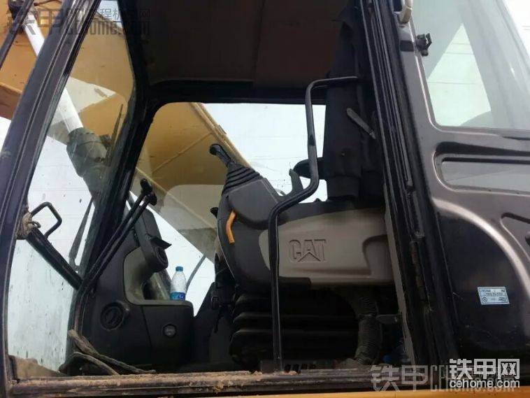 13年購(gòu)買(mǎi)極品漂亮原版卡特320D！QQ57942043多臺(tái)卡特出售！歡迎實(shí)地看車(chē)試車(chē)&#6
