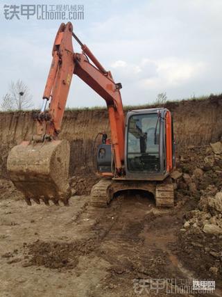 日立60  各位给估个价 想卖