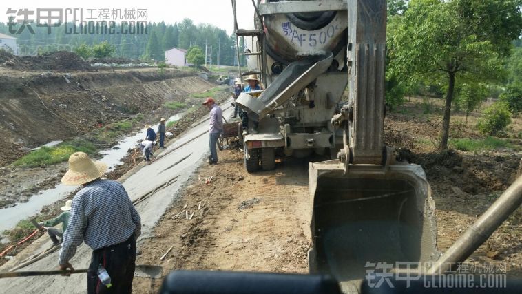 走過路過不要錯過 施工雜圖 歡迎拍磚