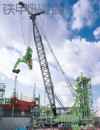 【水中挖掘機(jī)】聞所未聞，就知道肯定是【島國貨】。