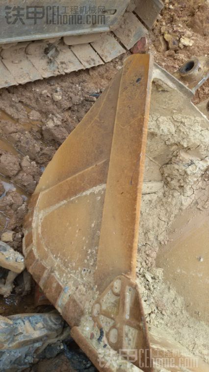 出售小挖机斗中行挖机都可以用容量0.42个立方