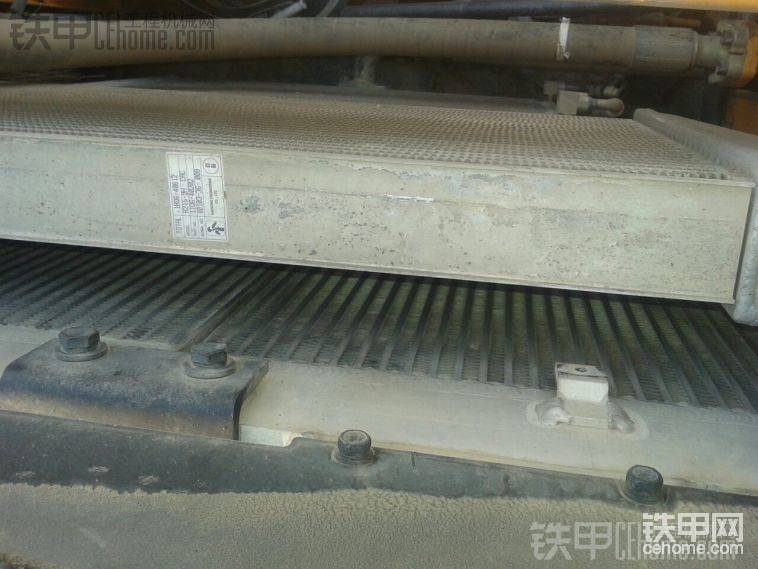 水箱干干净净。
