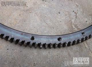 柳工856D，换飞轮齿，机油壳垫片